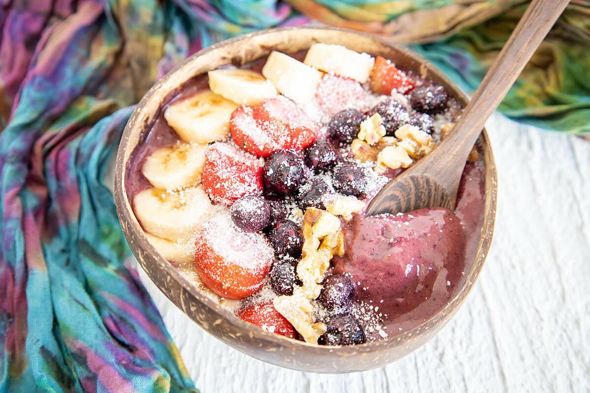 Close-up of acai berries in a bowl