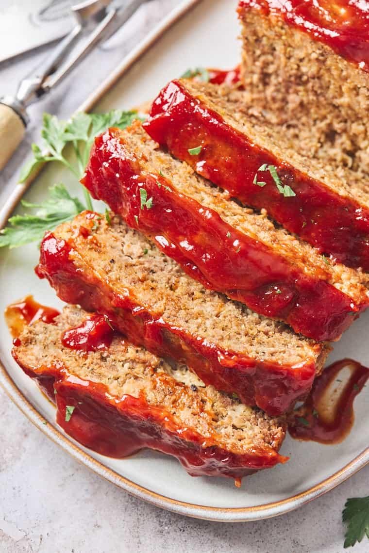 close up of perfectly sliced meatloaf