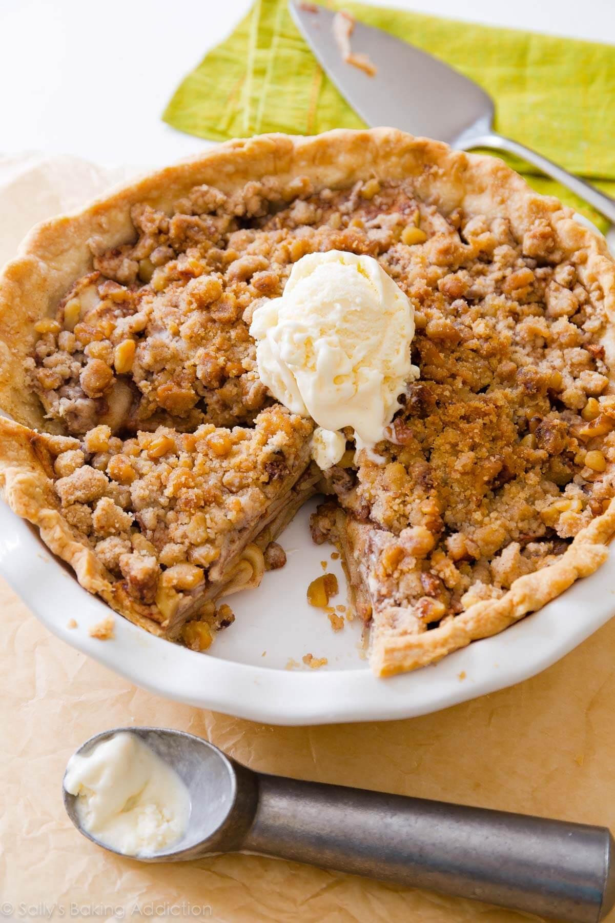 baking apple crumble