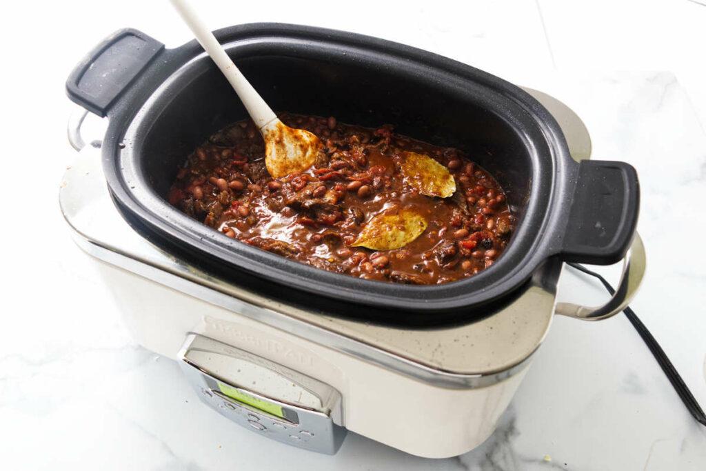 slow cooker botifarra chili blush