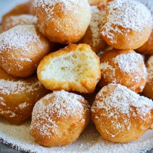 close up shot of freshly fried bagel zeppole