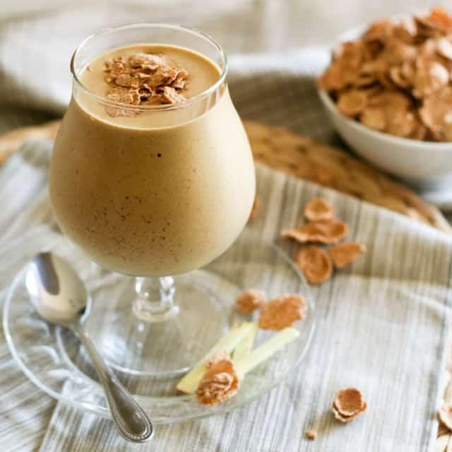 close up of a Gingerbread Smoothie with Banana in a glass