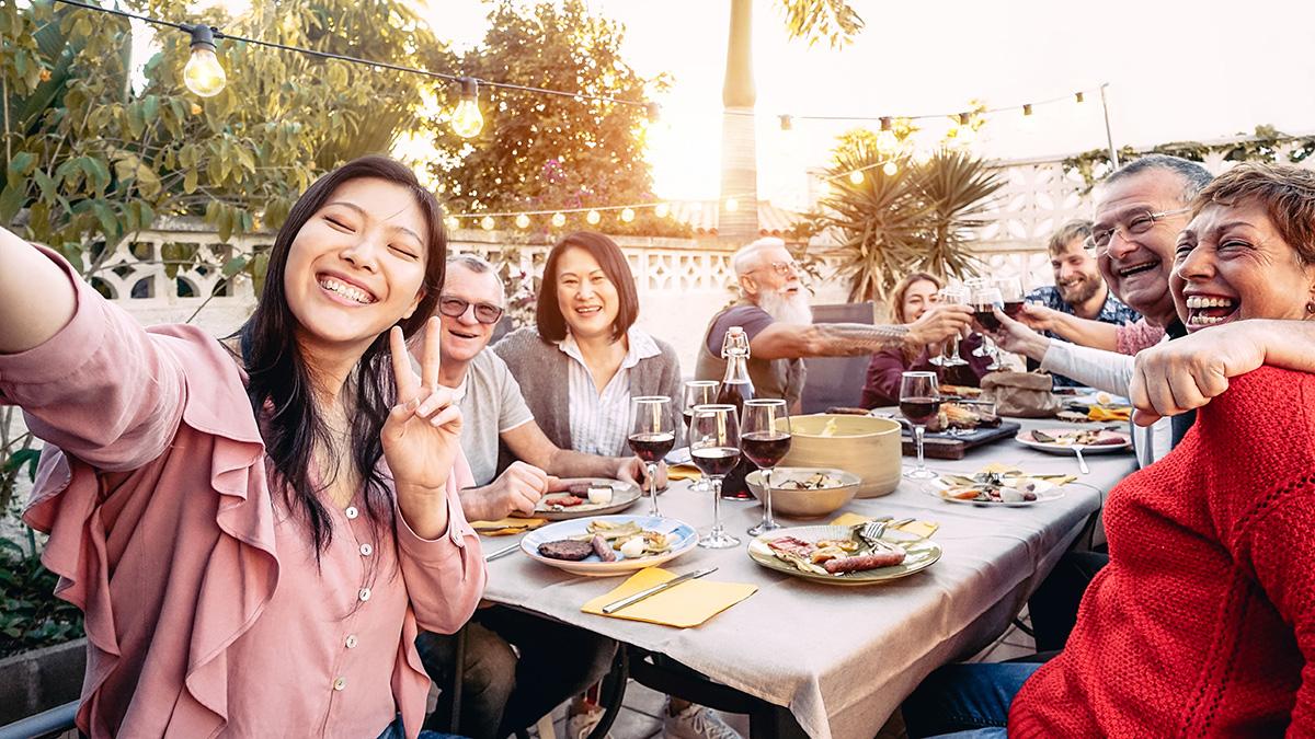 family celebrating at a reunion