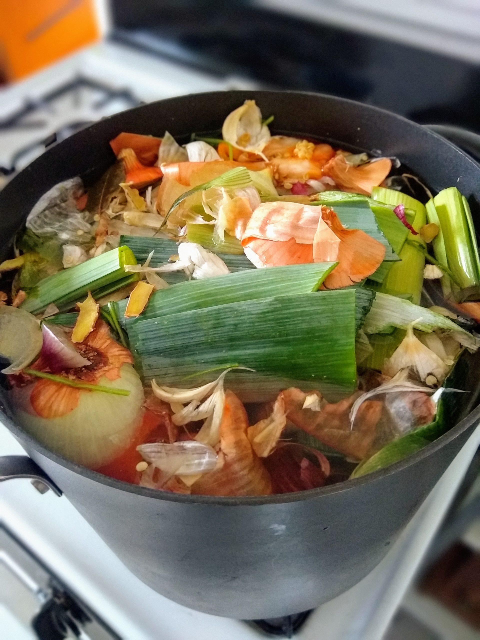 simmering pot of zero waste vegetable broth