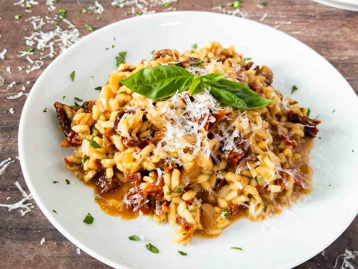 sun-dried tomato and olive risotto close-up