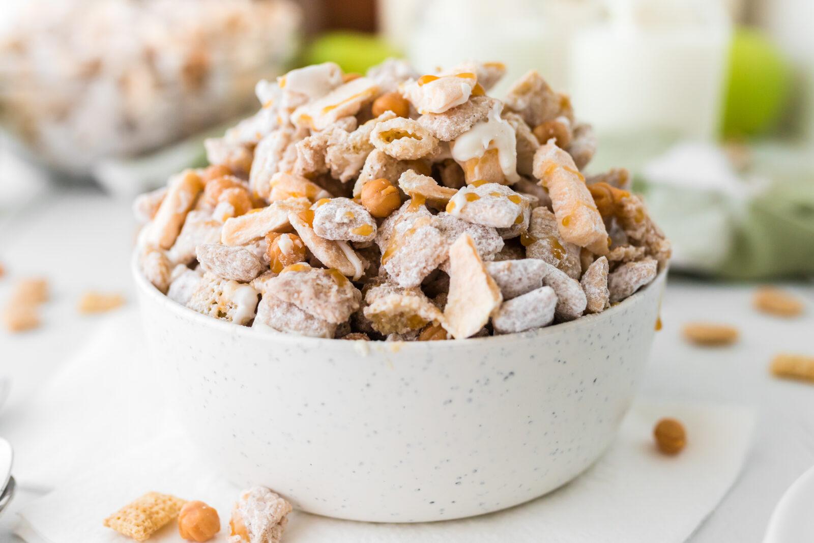 bowl of apple crisp puppy chow