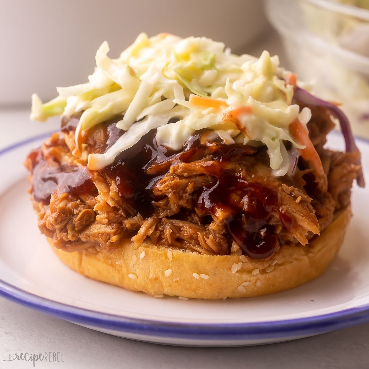 crockpot pulled pork sandwich